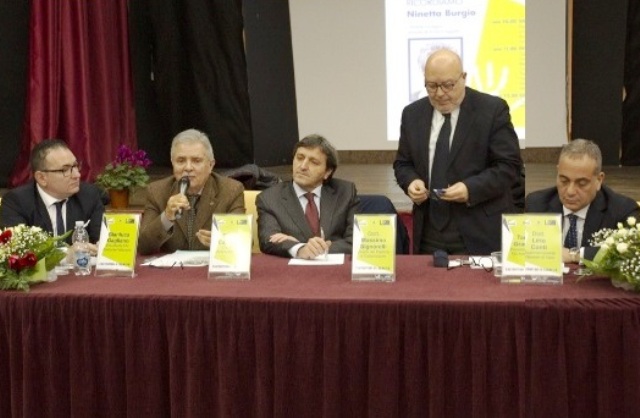 Niscemi e Fai Antiracket hanno ricordato con gli studenti la mamma "coraggio" Ninetta Burgio 